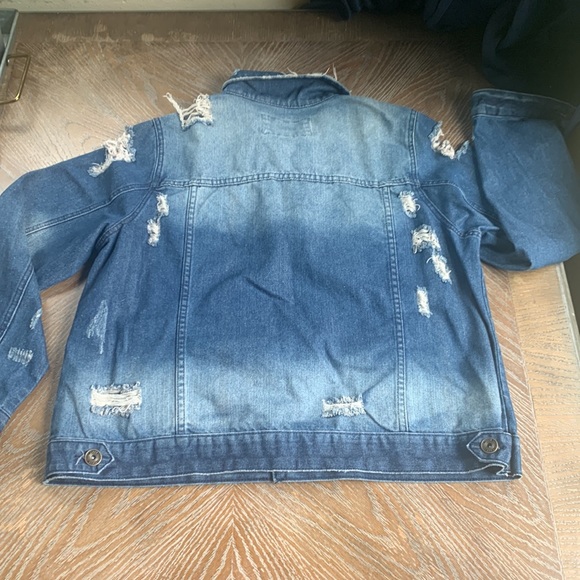 Distressed denim jacket - Picture 3 of 4